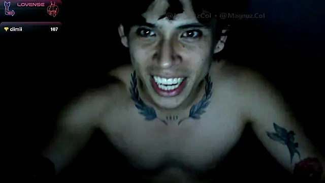 XXX chat uživo modela Magnuz_Col