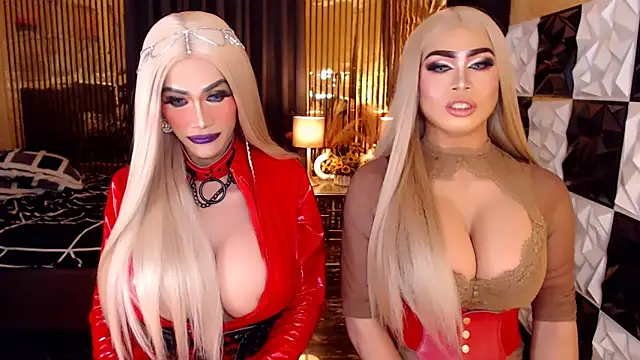 MonstrousCockDiva's Live XXX Chat