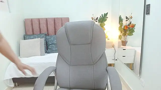 sophia_hadid Live XXX Chat