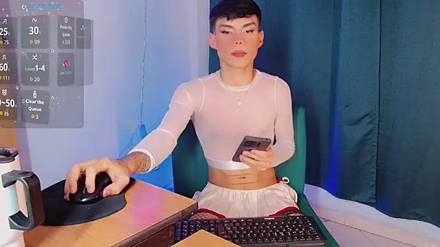 femboykeene 网络视讯表演