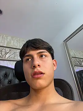 Lander_Cruz Adlı Modelin Canlı XXX Sohbeti