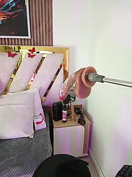 Luna_Naughty1 Show Webcam