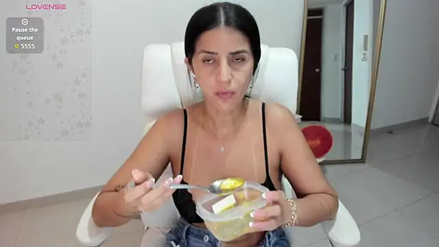 renata_t_ Obrolan Langsung XXX