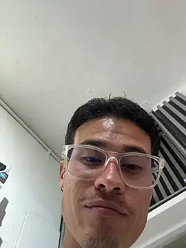 TavoHot_ Adlı Modelin Canlı XXX Sohbeti