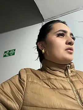 Antonella_Julieta Webcam Show