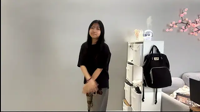 Chatroom XXX en direct de SweetMiaXO