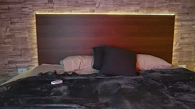 Enzo_Crown লাইভ XXX চ্যাট