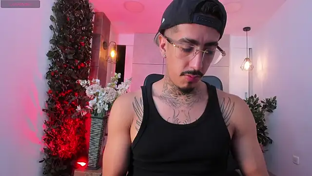 Donovan_Desmondn Live XXX chat