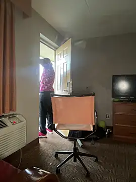 Chatroom XXX en direct de Stressreliever82