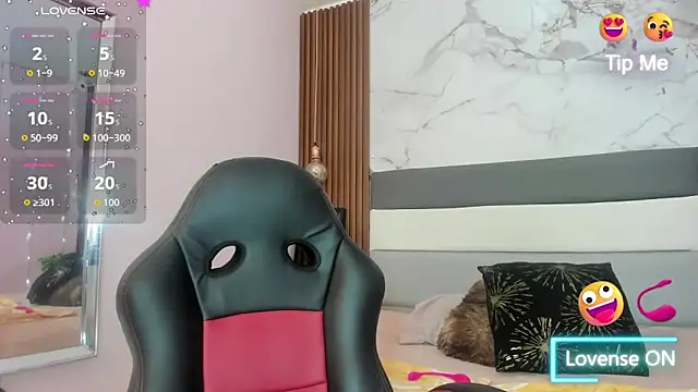 Chatroom XXX en direct de BONNIE_CH1