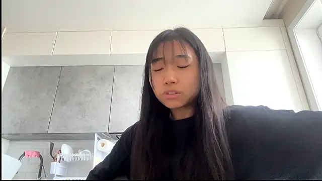 SweetMiaXO Chat XXX in diretta