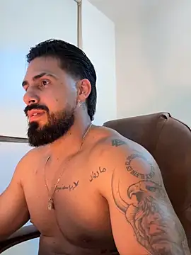 Ryan_Black3 élő XXX-chatje