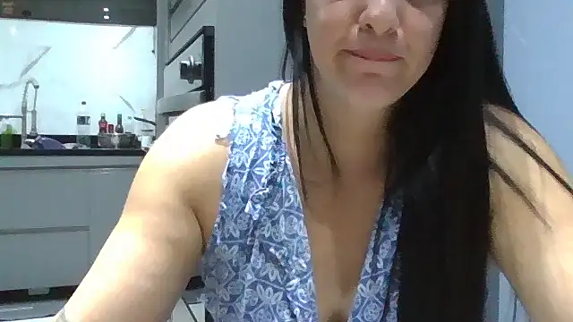 Laura_81 élő XXX-chatje