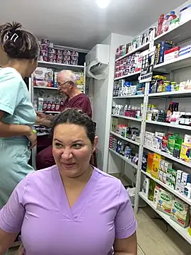 kandalove: διαδικτυακό σόου στην κάμερα