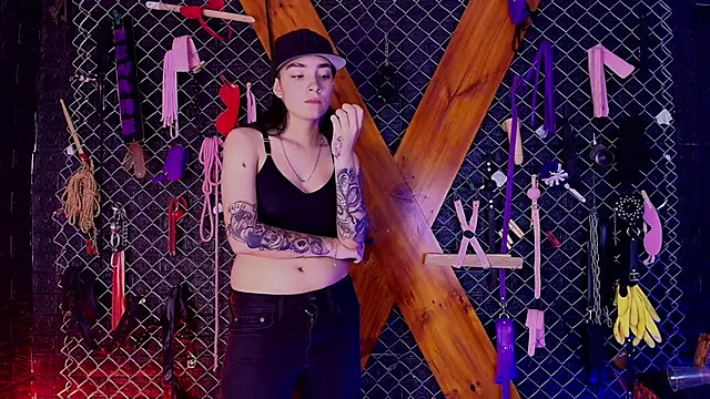 Bellatrix_Infernal_BDSM Show Webcam