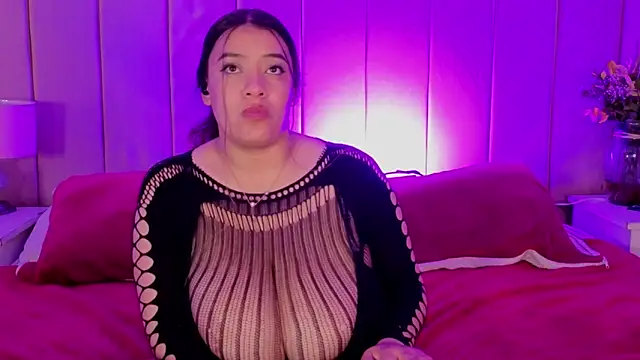 XXX chat uživo modela MollyBigBoobs12