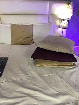 XXX chat uživo modela Celeste_Amber