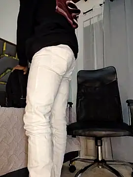 Oliver_bigblack_cock 网络视讯表演