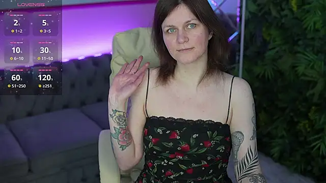 TinaMelt Chat XXX in diretta