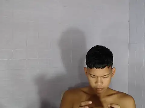 Show Webcam de UrAsian_Turjak