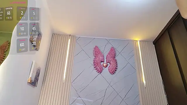 Sara_swift9's Live XXX Chat