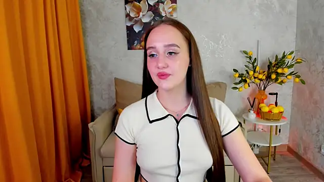 SabrinaCandi Adlı Modelin Canlı XXX Sohbeti