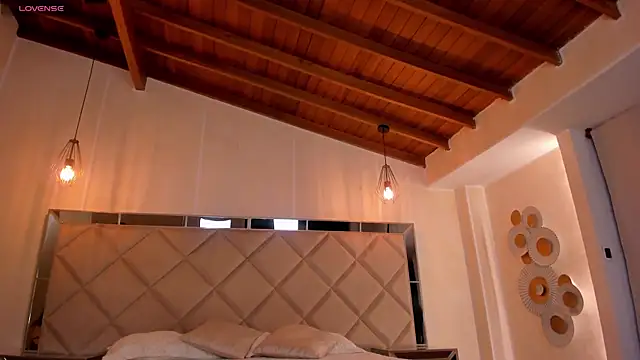 LexieWayne: онлайн-секс-чат