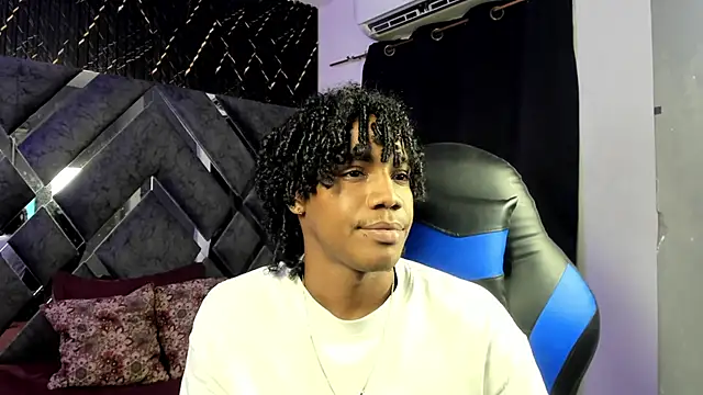 Chatroom XXX en direct de axel_silva4