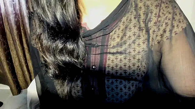 Chatroom XXX en direct de TheShyGirl_