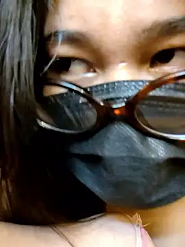 mini27mimi's Live XXX Chat