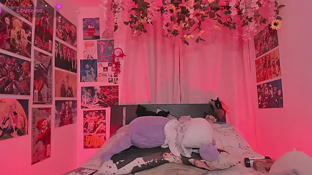 MissCurvyTop Live XXX-chat