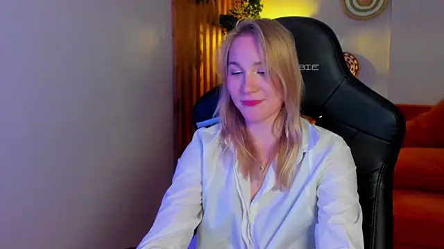 Онлайн чат XXX ElaraVoltage