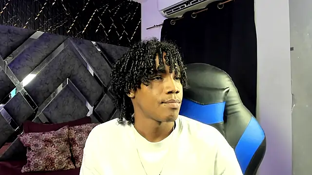 axel_silva4n Webbikameraesitys