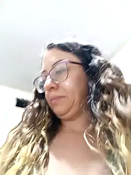 miss_hanna07 Adlı Modelin Canlı XXX Sohbeti