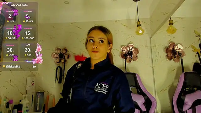 دردشة Natasha-Adams الجنسية المباشرة