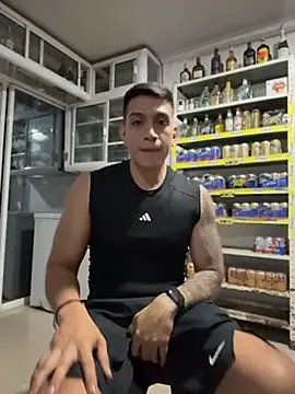 عرض كام OliverWest04