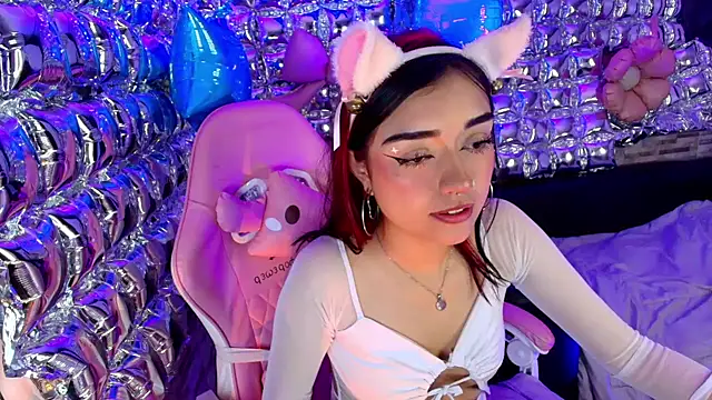 lala_cherryのライブXXXチャット