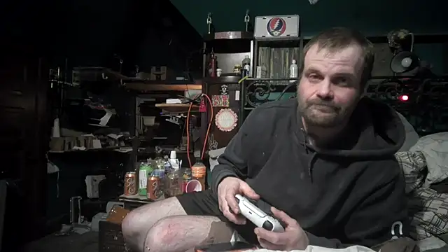 charactrzero webkamerás műsora