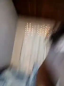 ROUSSE_SINCLAIR Adlı Modelin Canlı XXX Sohbeti