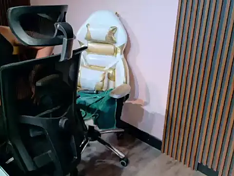 _MileyRoss Live XXX-chat