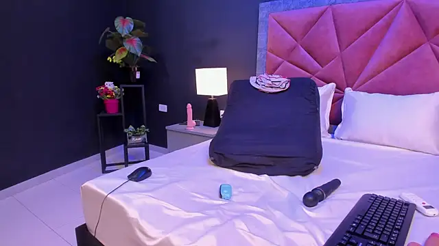 Sembang XXX Secara Langsung mia_milff