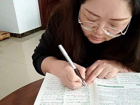 แชท XXX สดของ AngelwithEcup