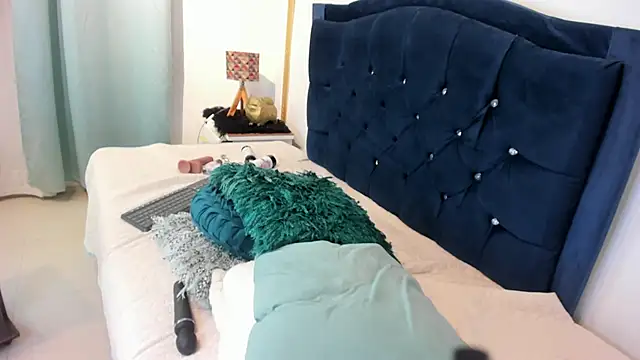 Inaya_Khalifa Chat XXX in diretta