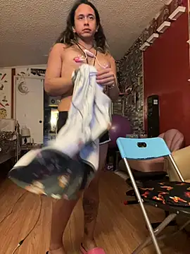 TranSexualJade95 élő XXX-chatje