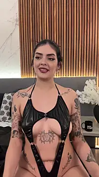 XXX chat uživo modela AliceRitter