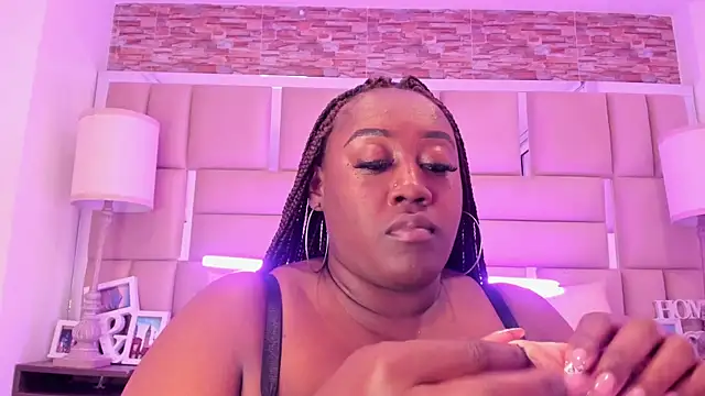 ShaniaBrownn: онлайн-секс-чат