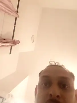 Вебкам-шоу geluraducan