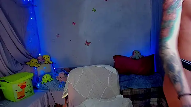 YourLizzyDoll's Live XXX Chat