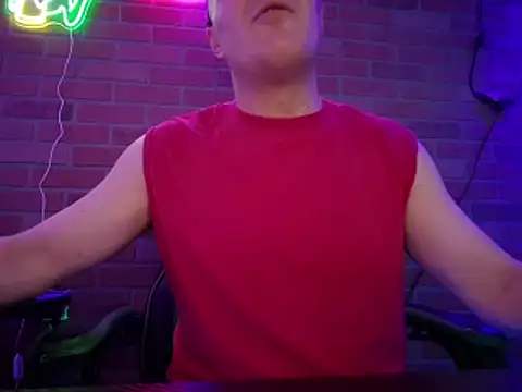 Pokazy przed kamerką – chronic_vibez