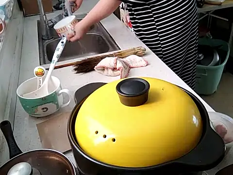 Chat XXX en directo de AngelwithEcup